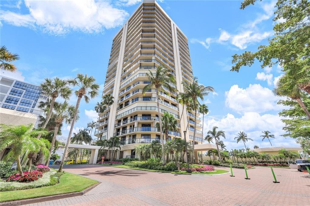4901 Gulf Shore BLVD N 104-18
