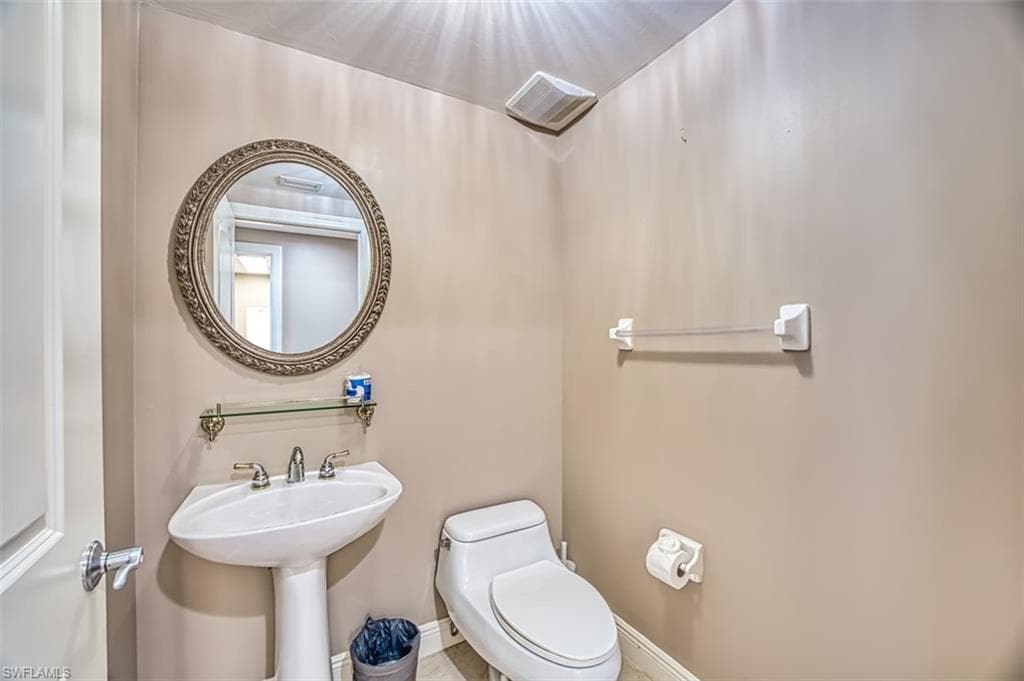 2090 W 1st ST G1607-40
