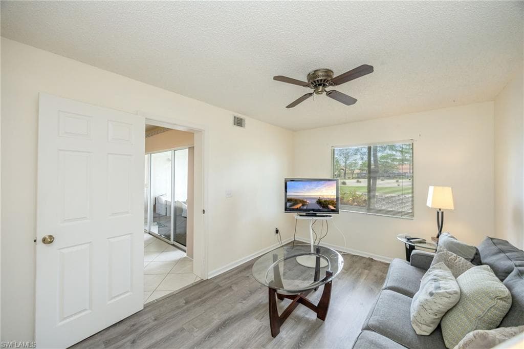 5950 Amherst DR A101-11