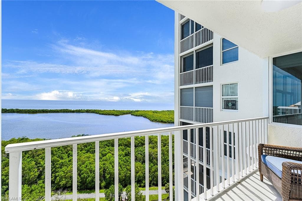 5550 Heron Point DR 1702-16
