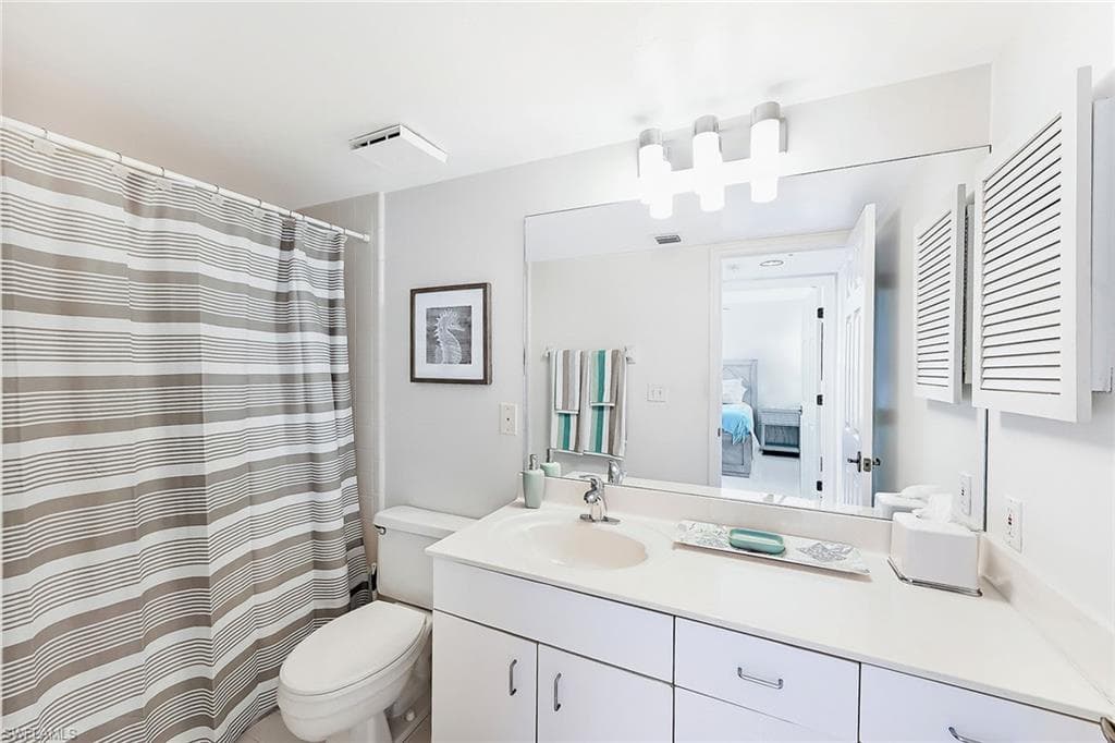 5550 Heron Point DR 1702-13