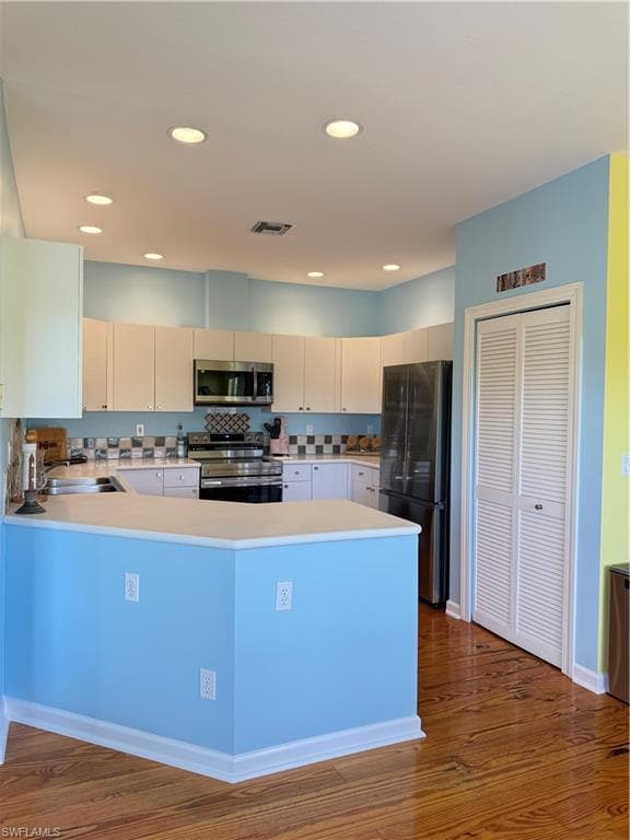 1296 Grand Canal DR-6