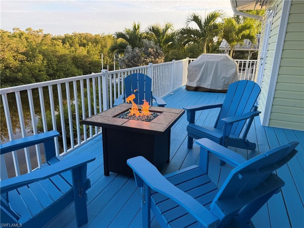 1296 Grand Canal DR-24