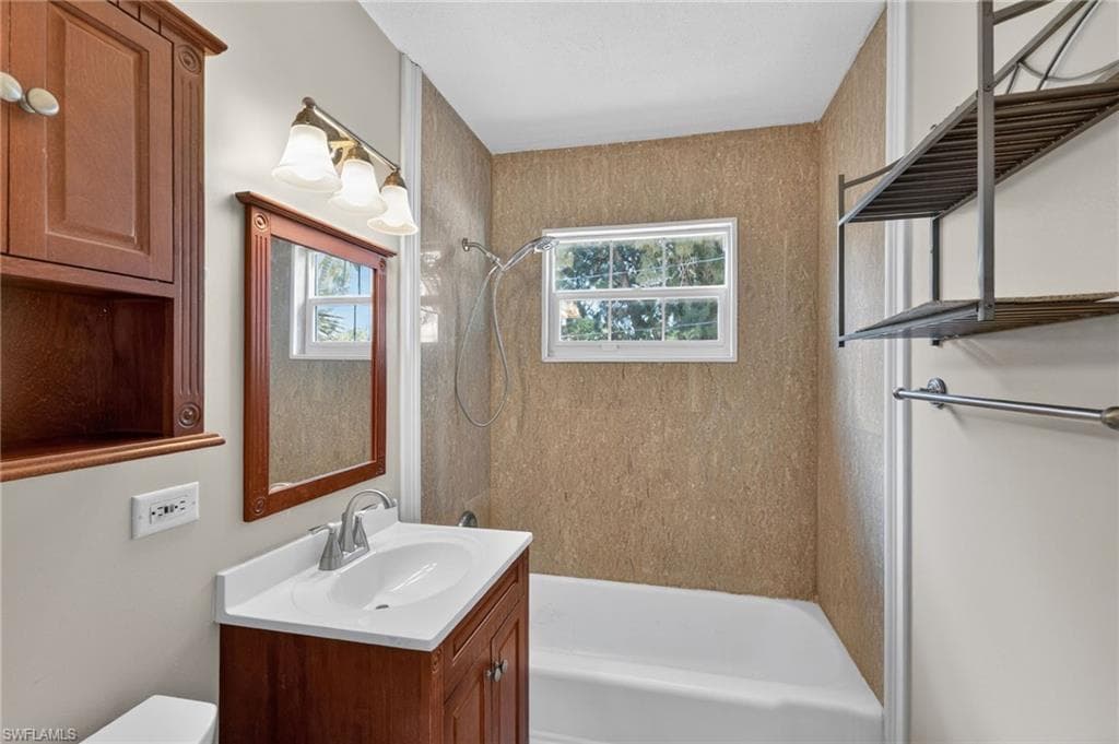 915 Hibiscus LN-25