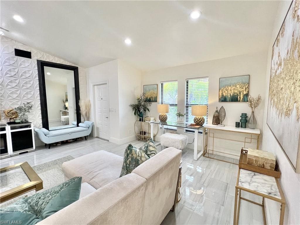 2499 River Reach DR-7