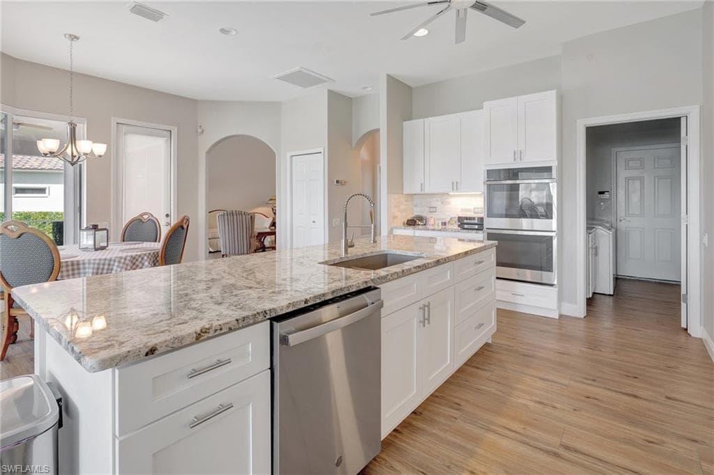 16112 Edgemont DR-12