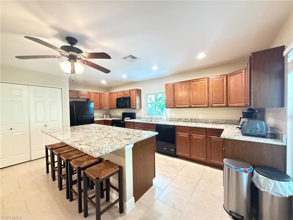 6140 Standing Oaks-1