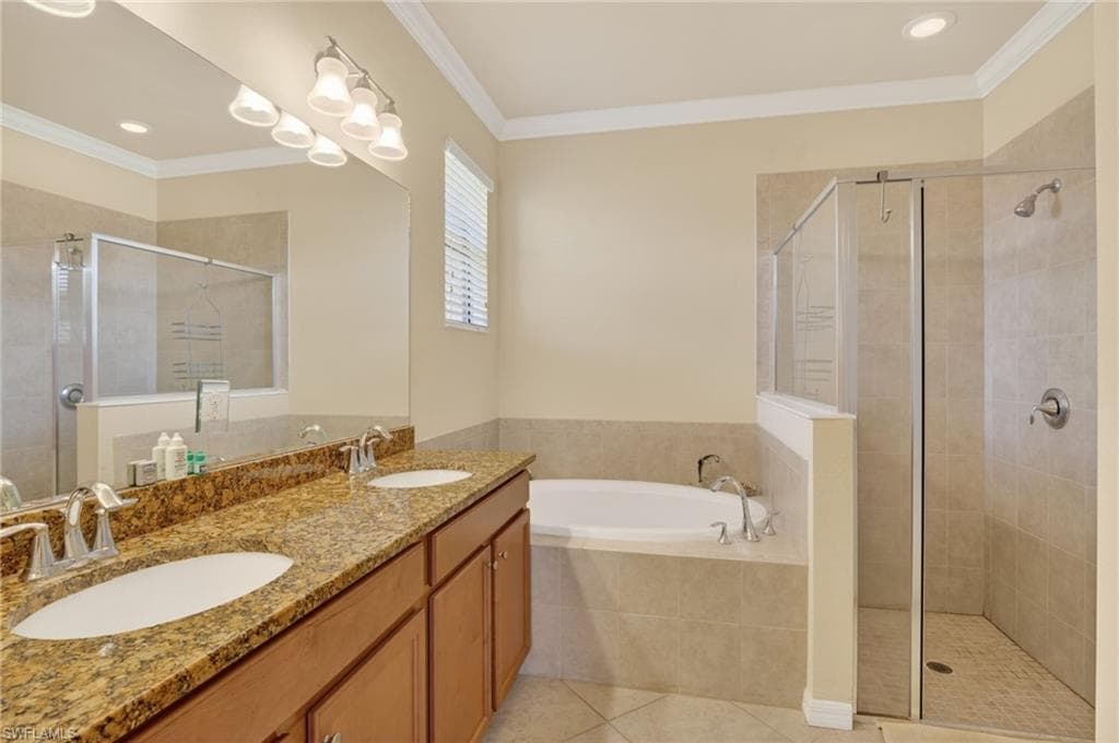 3640 Treasure Cove CIR-20