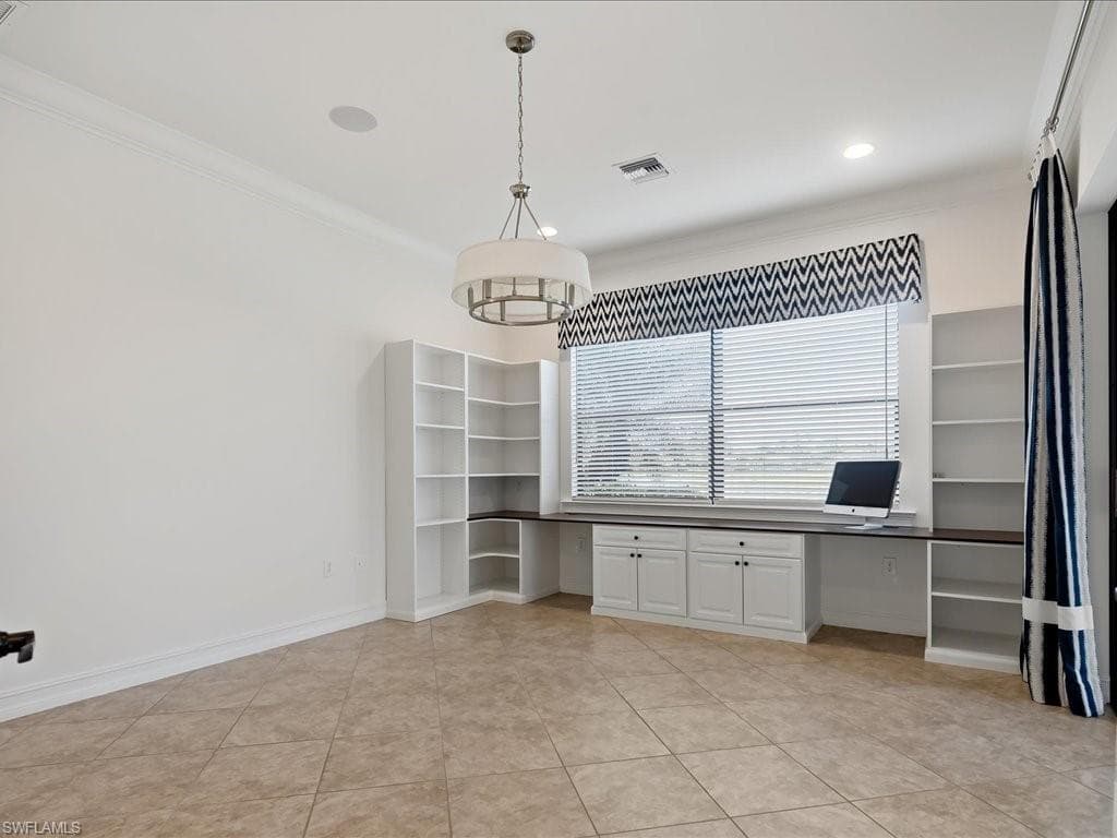 1546 Mockingbird DR-17