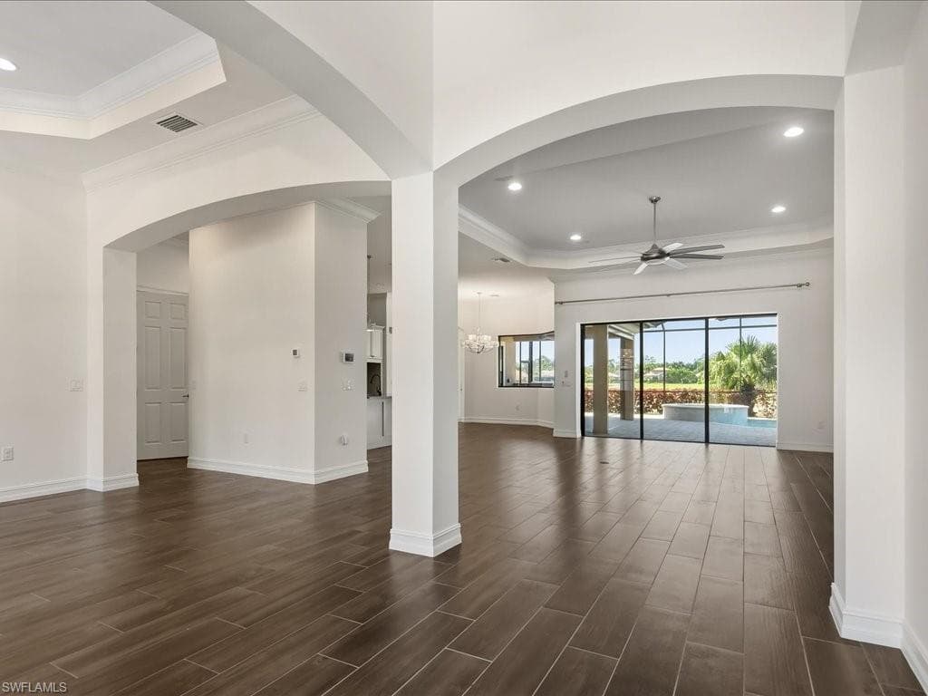 1546 Mockingbird DR-7