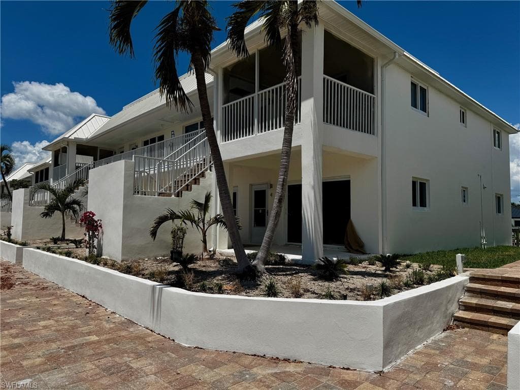 805 E Gulf DR B4-1