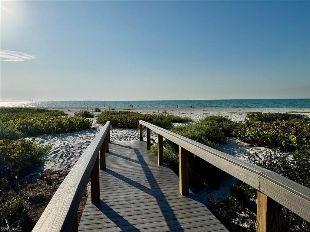 805 E Gulf DR B4-20