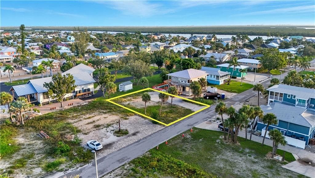 111 Bay Mar DR-14