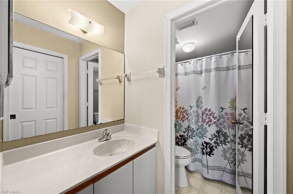 5784 Deauville CIR B103-12