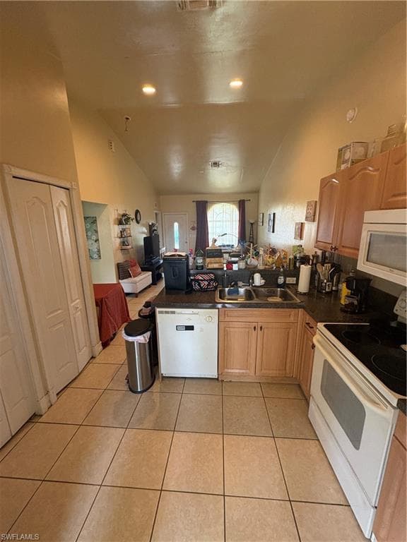 2500 Storter AVE-17