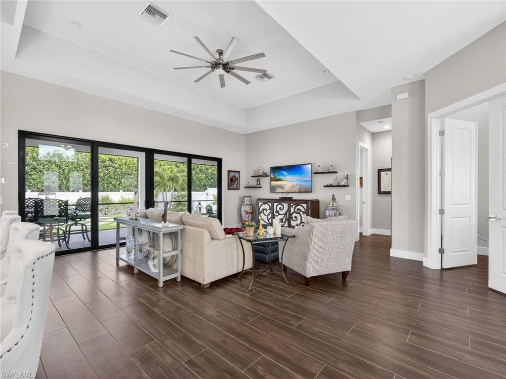 11590 Pin Oak DR S-4