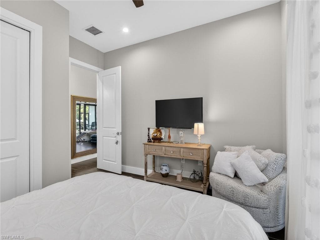 11590 Pin Oak DR S-23