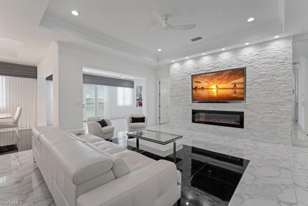 21 SW 21st ST-4