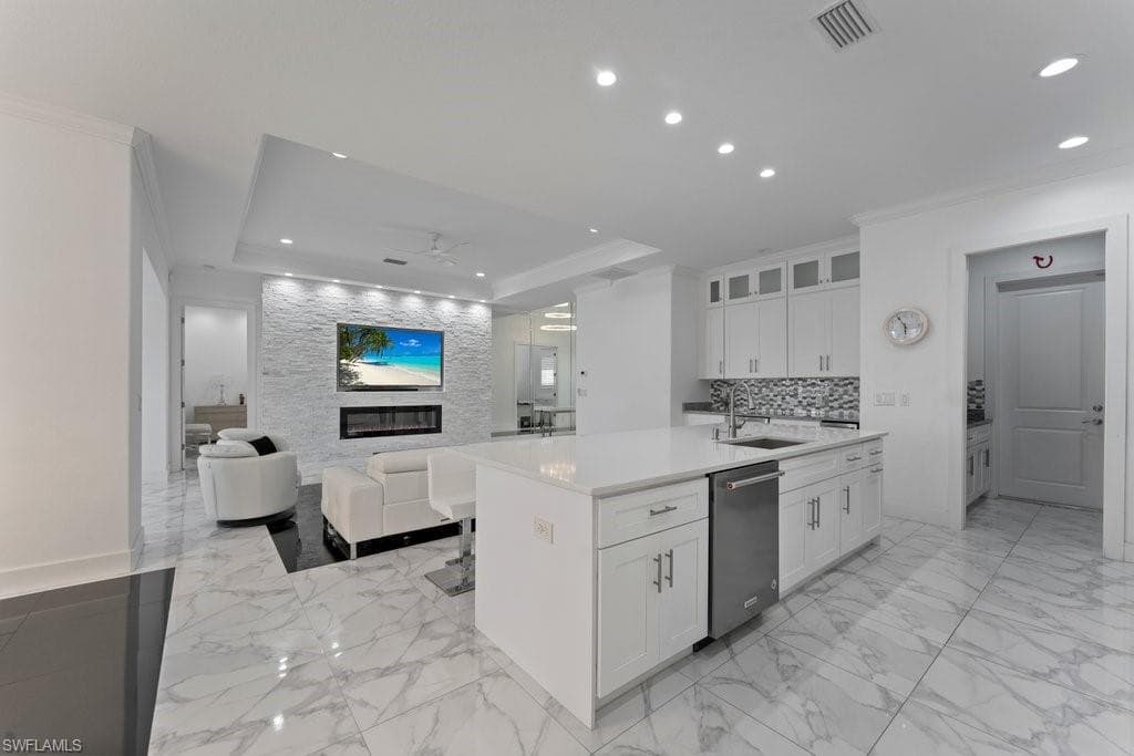 21 SW 21st ST-10