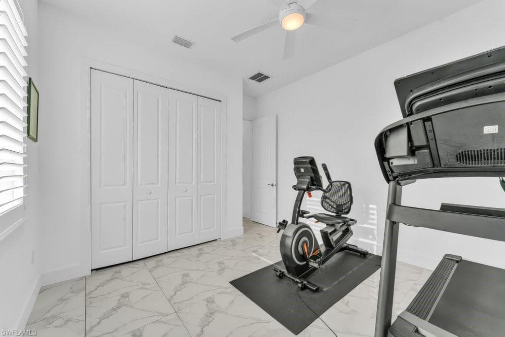 21 SW 21st ST-28