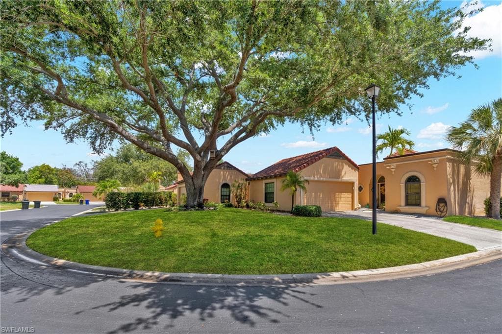 1443 Larkspur DR-1