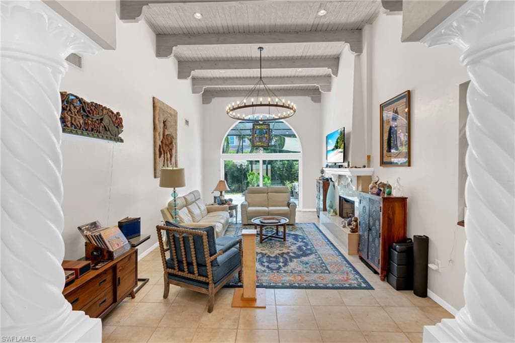 1443 Larkspur DR-6