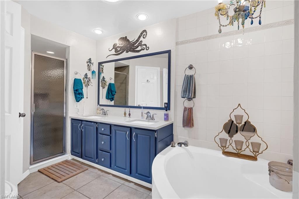 1443 Larkspur DR-23