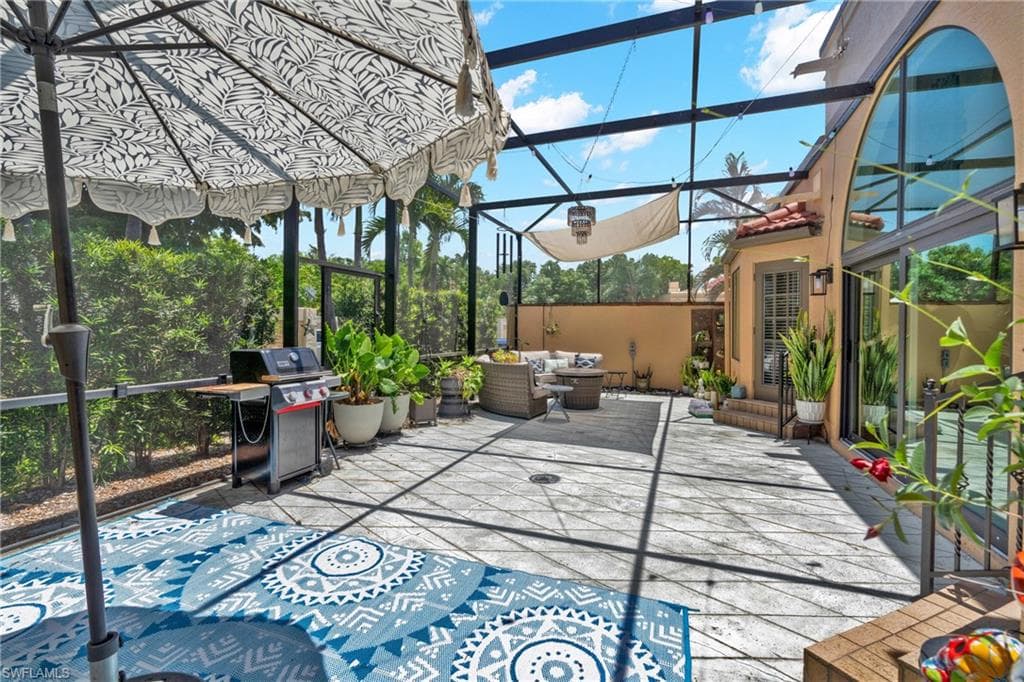 1443 Larkspur DR-32