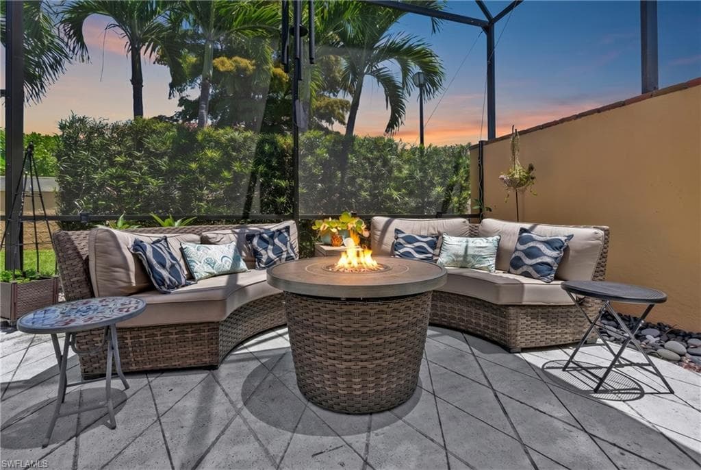 1443 Larkspur DR-34