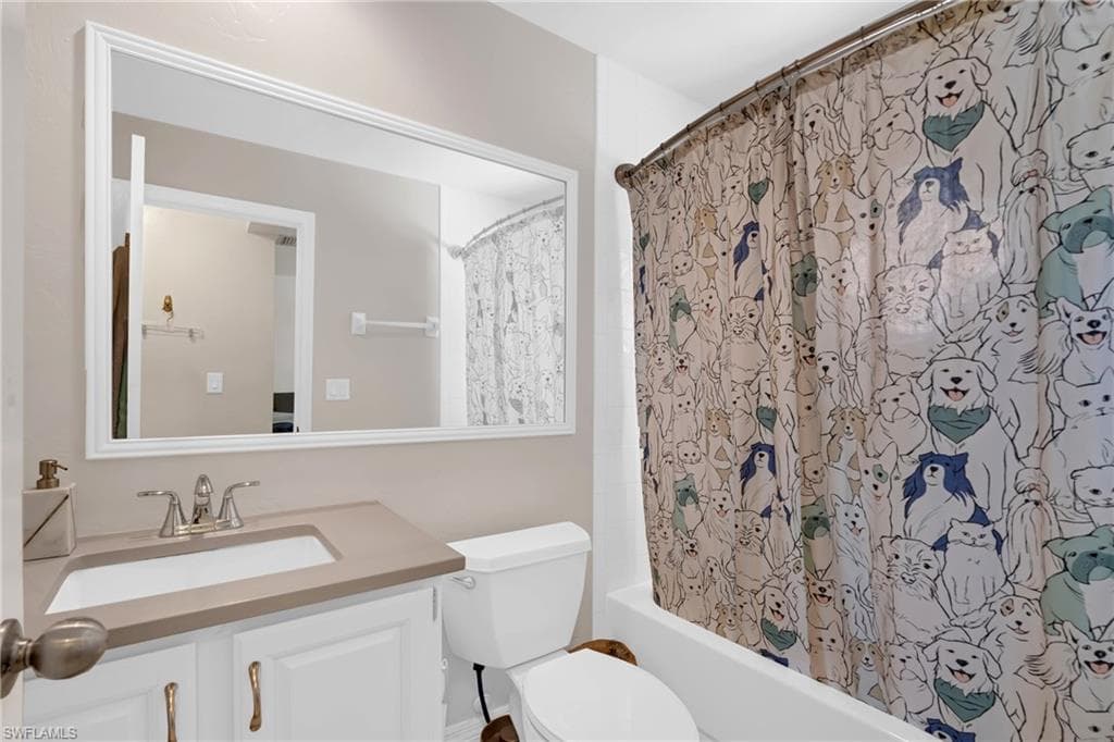1443 Larkspur DR-30