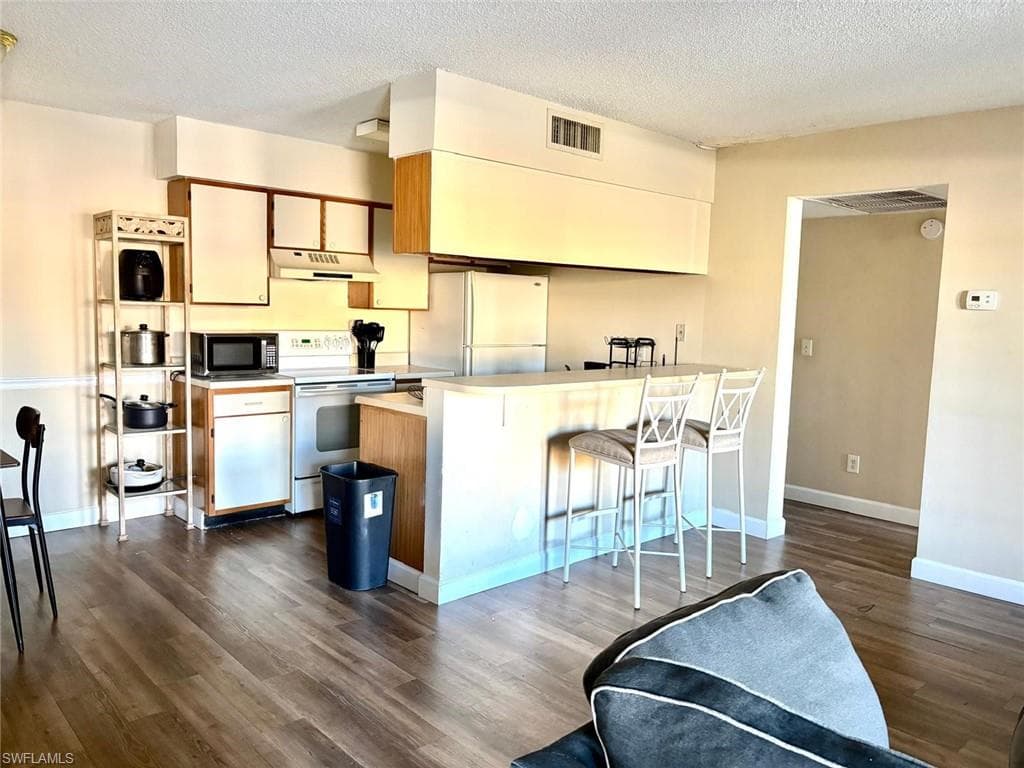 5315 Summerlin RD 1508-15