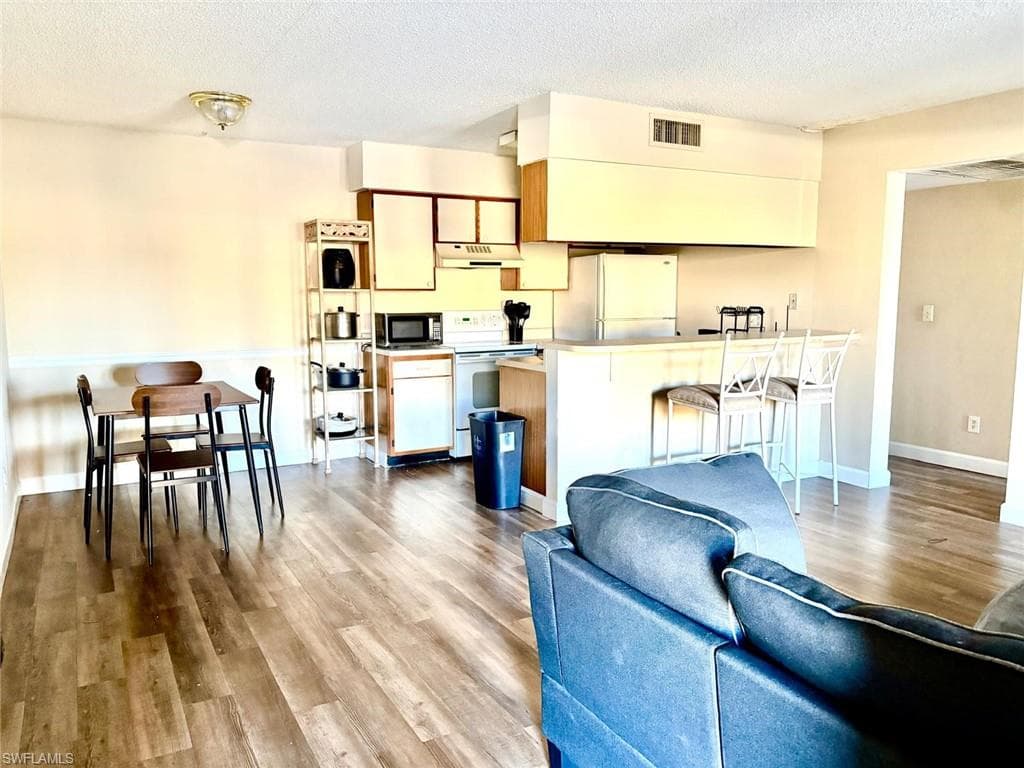 5315 Summerlin RD 1508-29