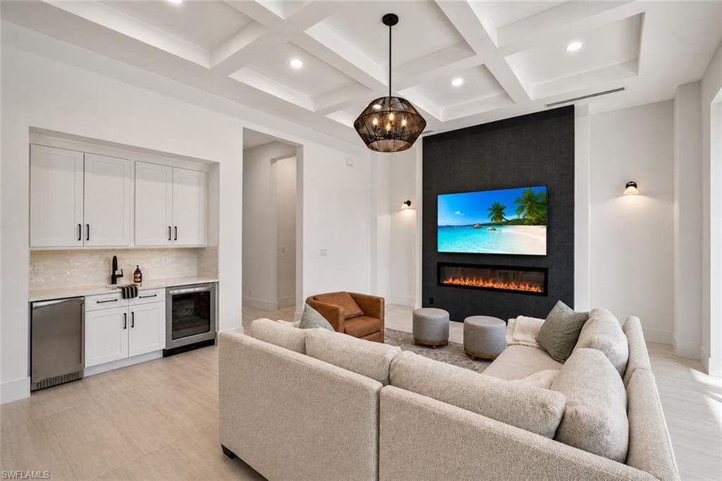 27148 Serrano WAY-11