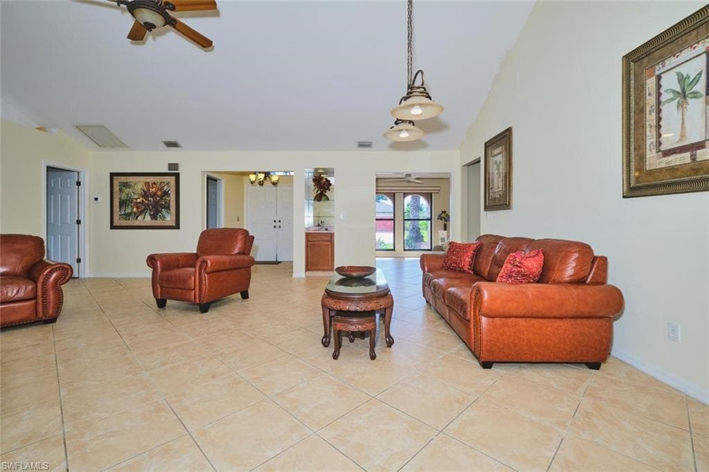 4122 SW 22nd CT-2