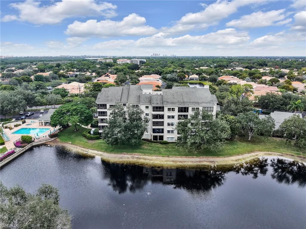 900 Arbor Lake DR 301-18