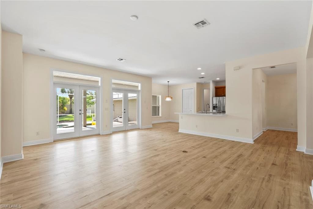 15555 Caloosa Creek CIR-6