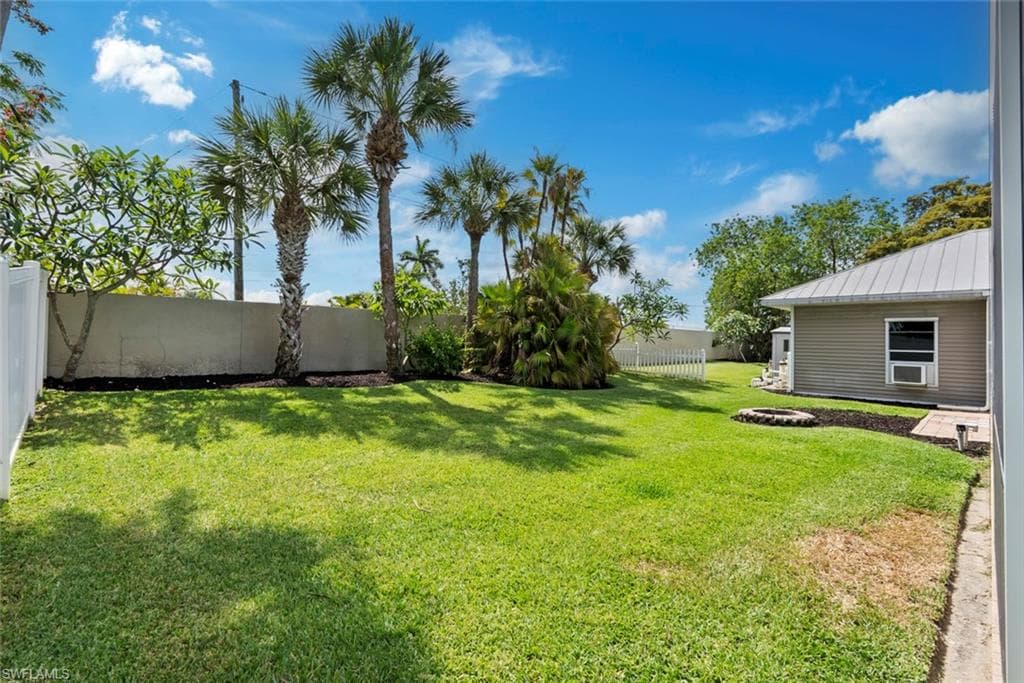 15555 Caloosa Creek CIR-32
