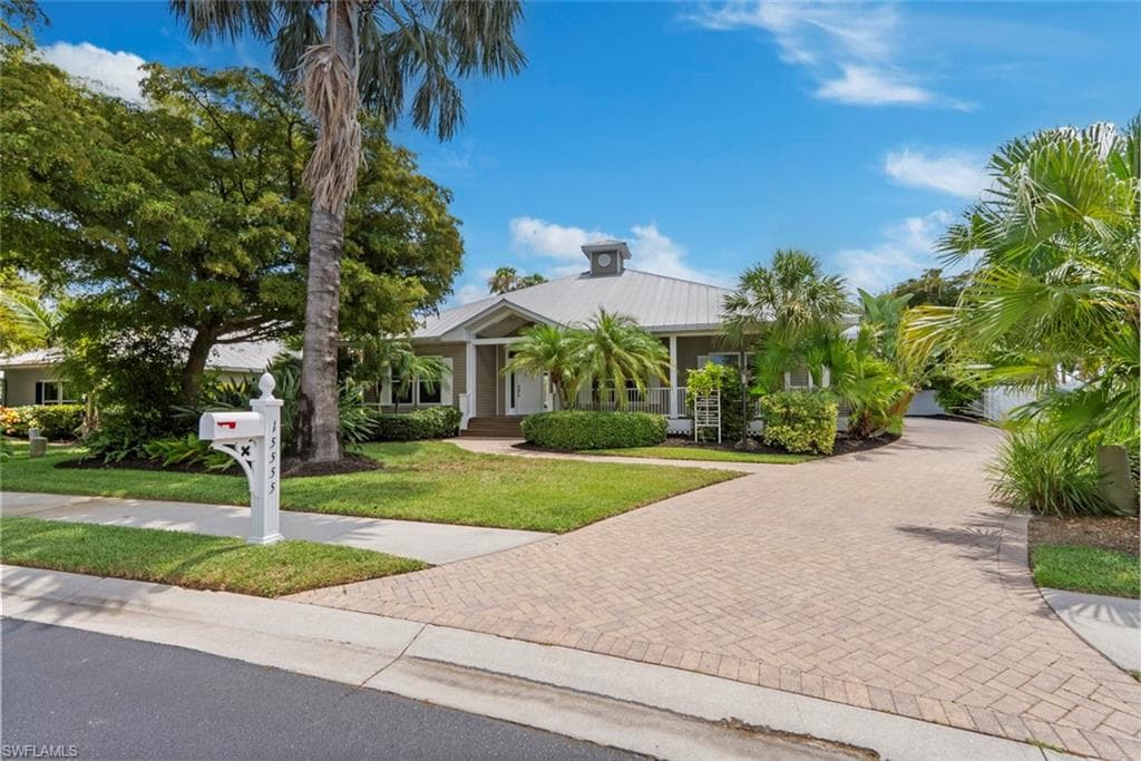15555 Caloosa Creek CIR-40