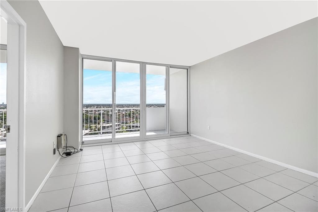 140 Seaview Ct Seaview CT 1504-5