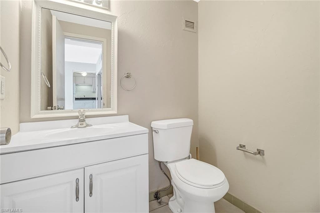 140 Seaview Ct Seaview CT 1504-16