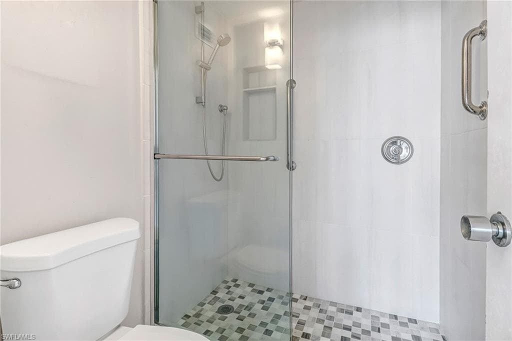 140 Seaview Ct Seaview CT 1504-11