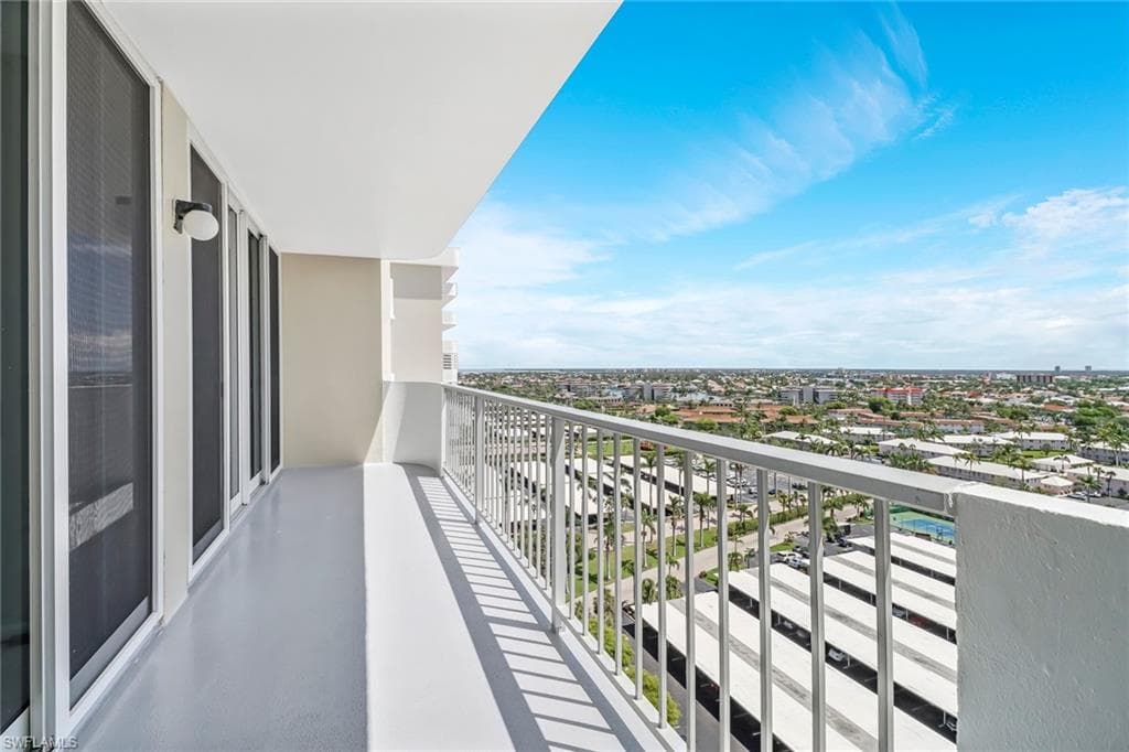 140 Seaview Ct Seaview CT 1504-17