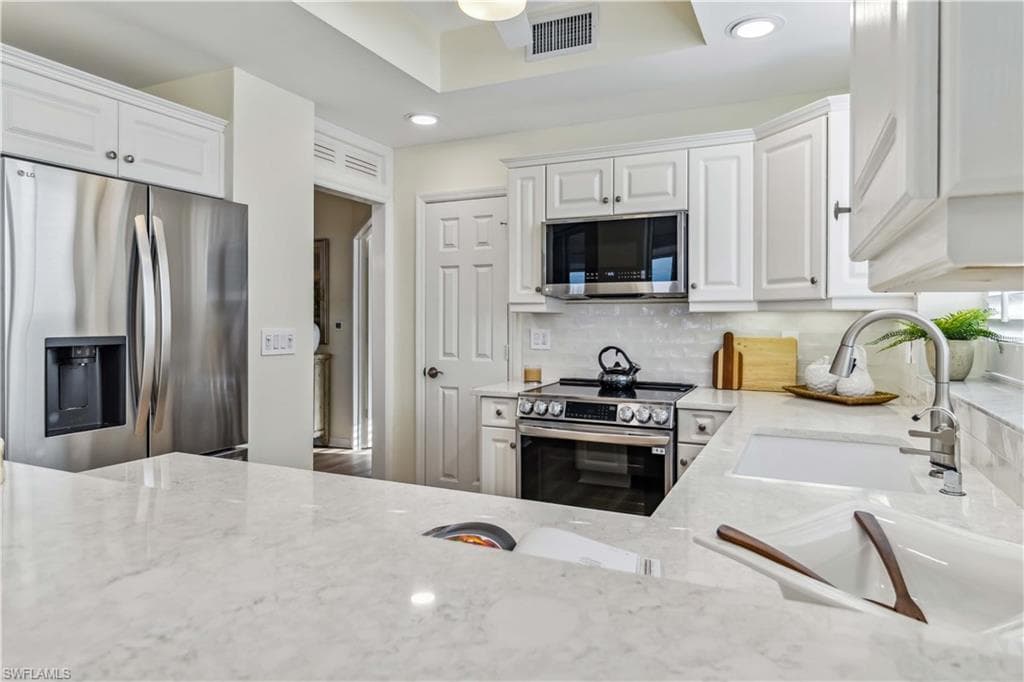 1001 Arbor Lake DR 101-15
