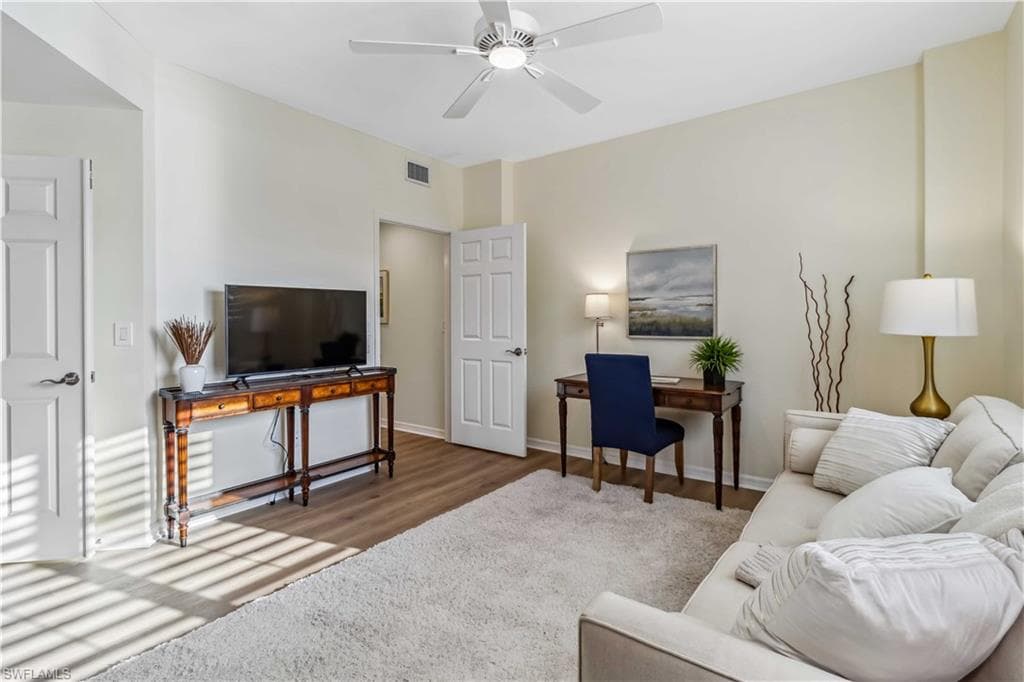 1001 Arbor Lake DR 101-4