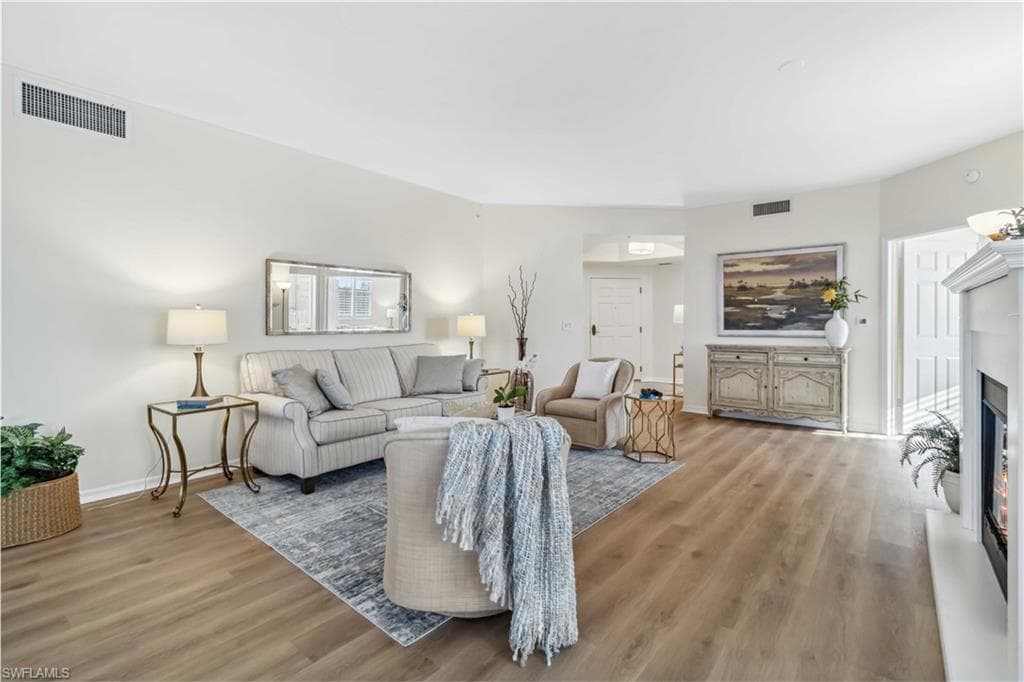 1001 Arbor Lake DR 101-7