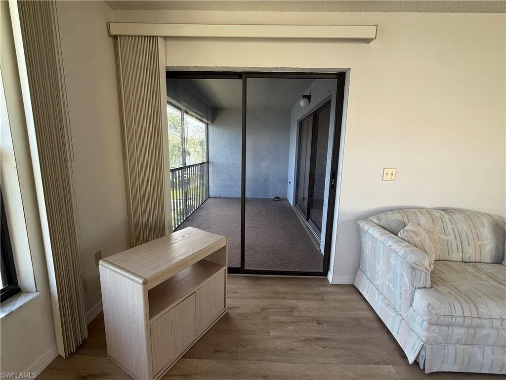 123 SW 47th TER 201-26