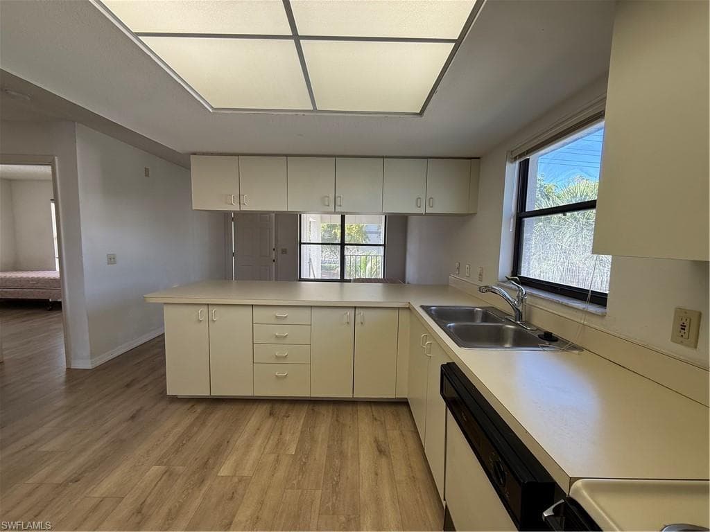 123 SW 47th TER 201-11
