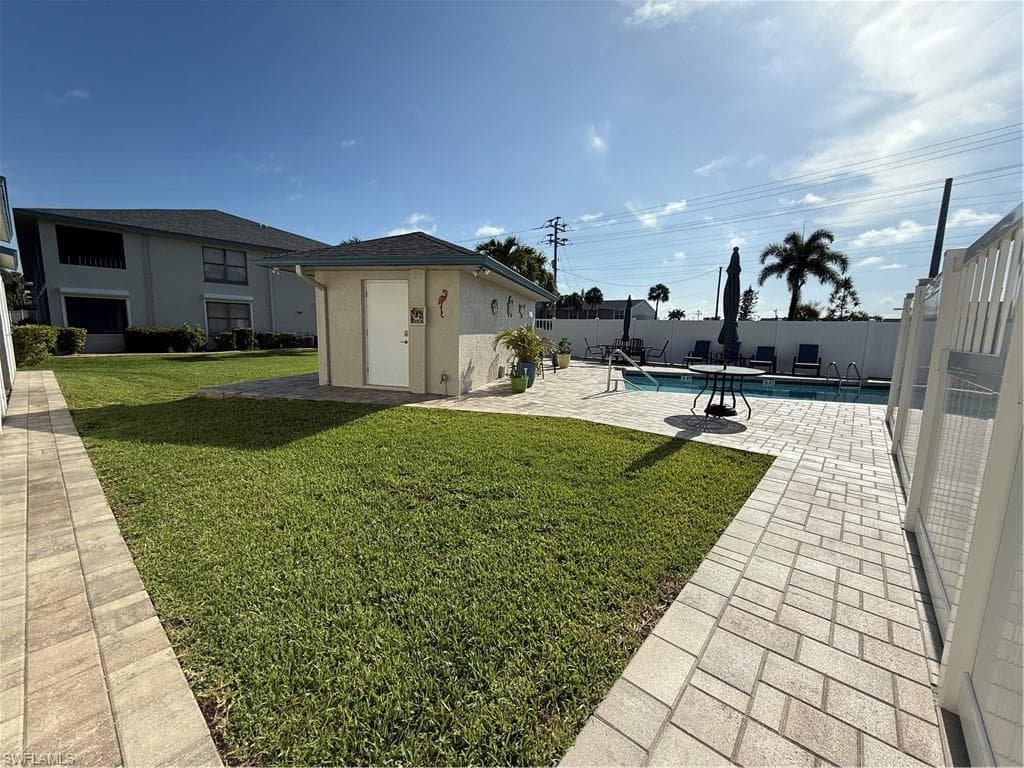 123 SW 47th TER 201-4