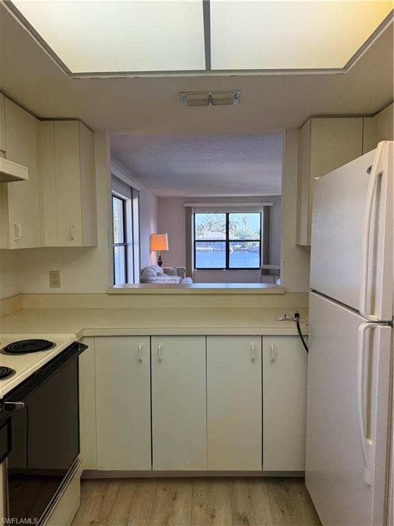 123 SW 47th TER 201-13