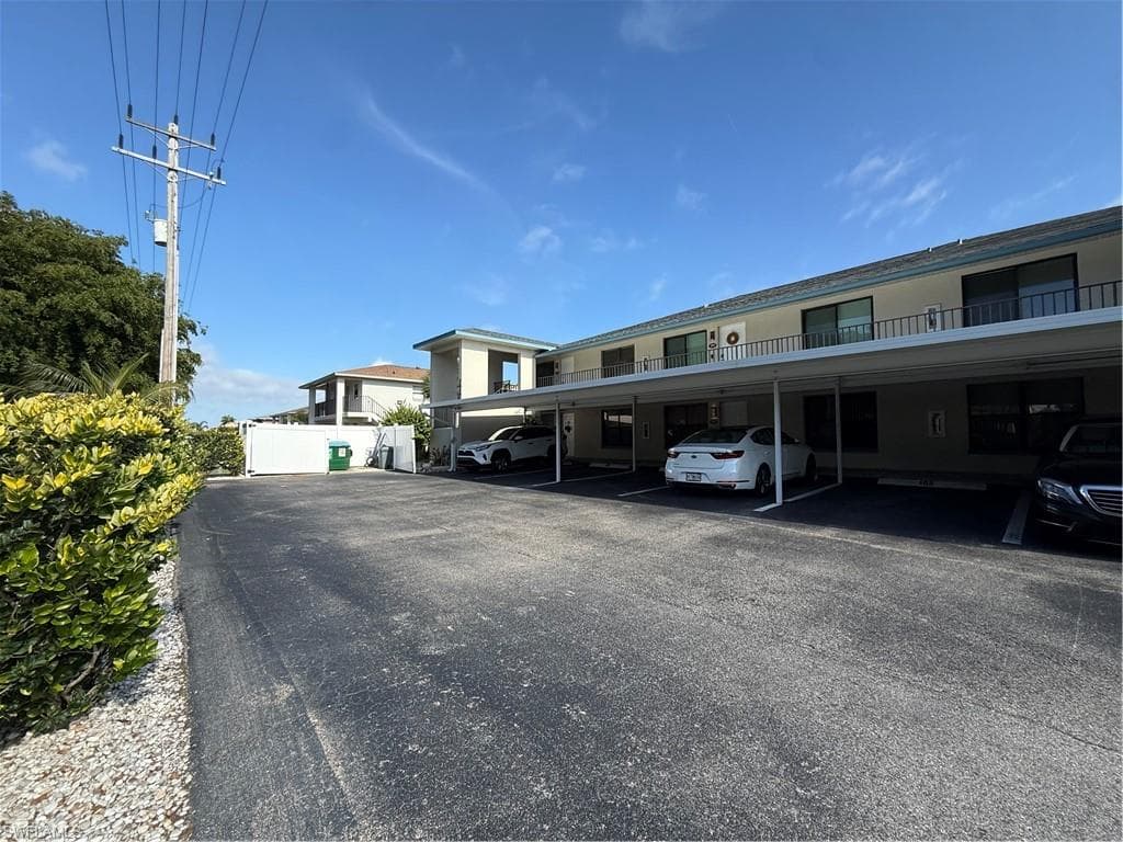 123 SW 47th TER 201-43